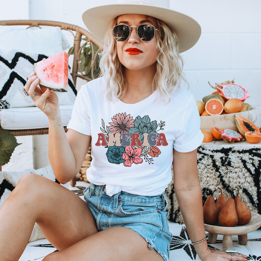 Vintage America Flowers Unisex T-shirt