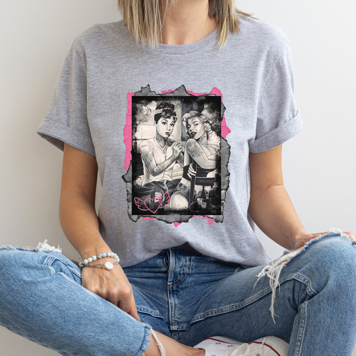 Audrey & Marilyn Unisex T-shirt